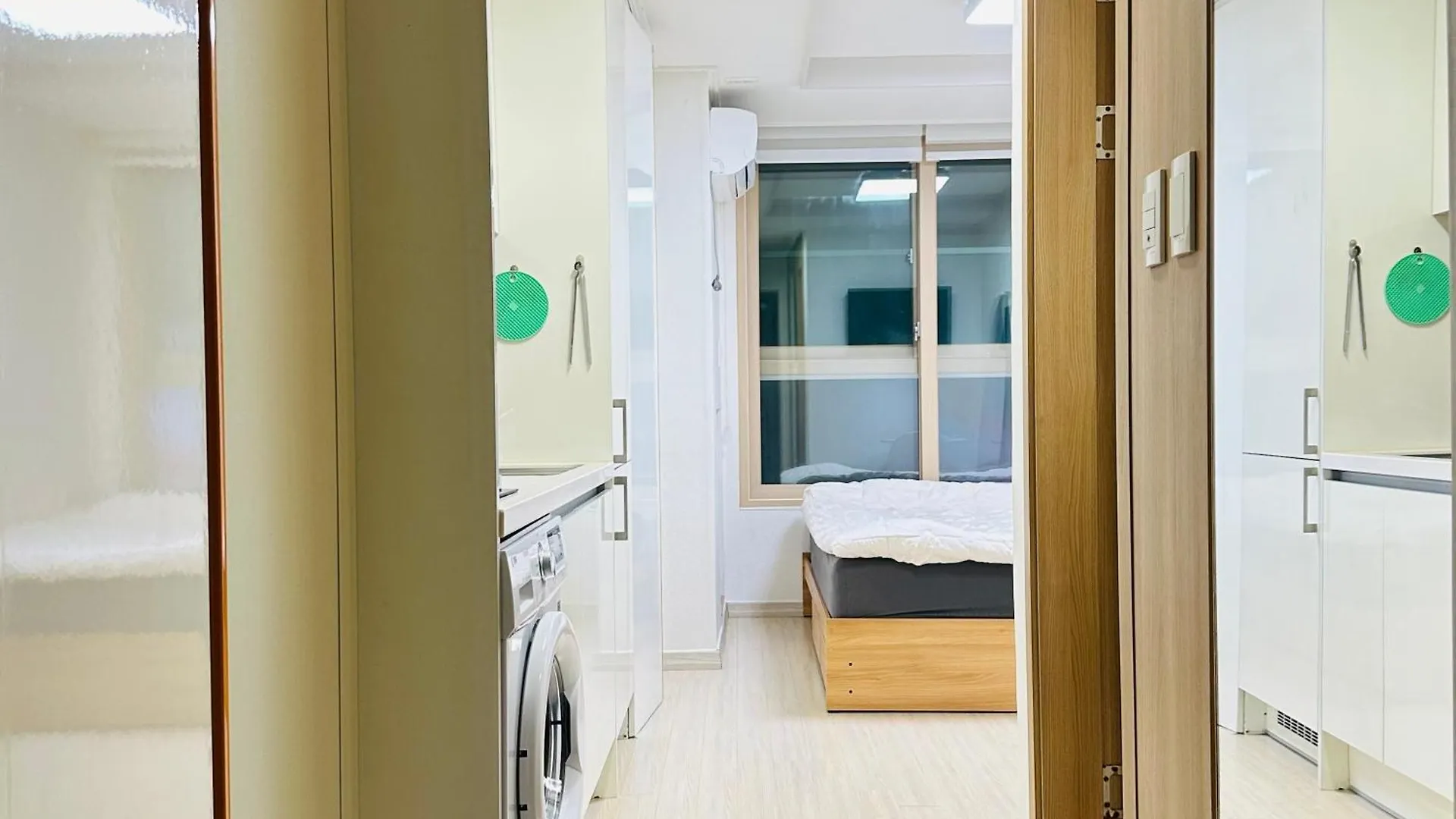 Seoul Sillim Property 0*,